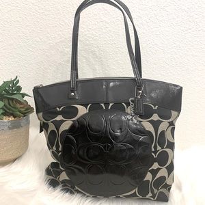 Coach signature Laura tote